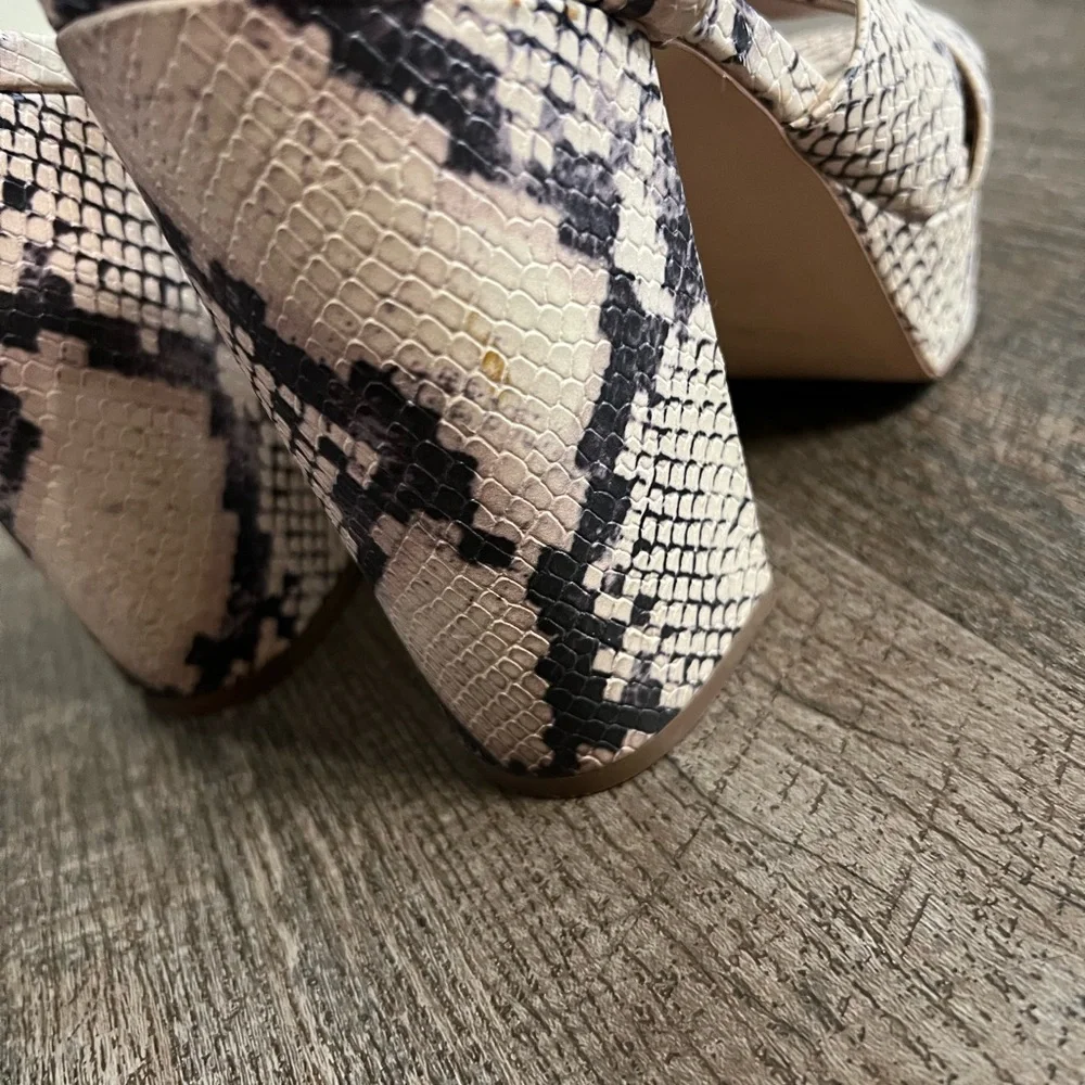 Steve Madden Neutral Snake-Print Platform Sandals